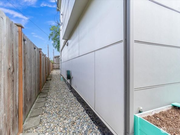 6920 Carleton Avenue S, Seattle WA 98108