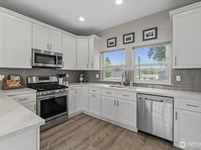 6920 Carleton Avenue S, Seattle WA 98108