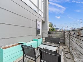 6920 Carleton Avenue S, Seattle WA 98108