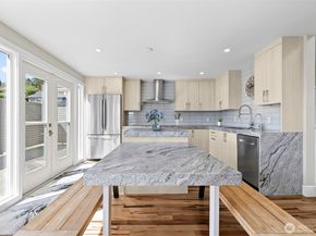 2500 171st Avenue SE, Bellevue WA 98008