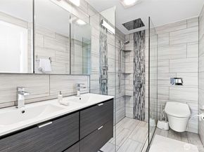 2500 171st Avenue SE, Bellevue WA 98008