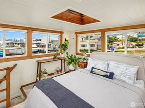 2401 N Northlake Way F5, Seattle WA 98103