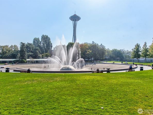 699 John St 517, Seattle WA 98109