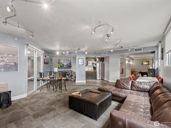699 John St 517, Seattle WA 98109