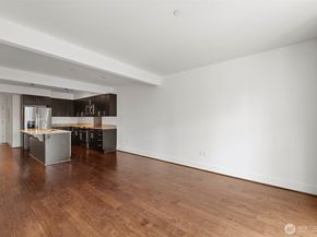 699 John St 517, Seattle WA 98109