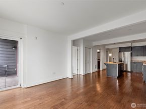 699 John St 517, Seattle WA 98109