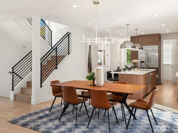14859 Site 9 NE 2nd Court, Bellevue WA 98007