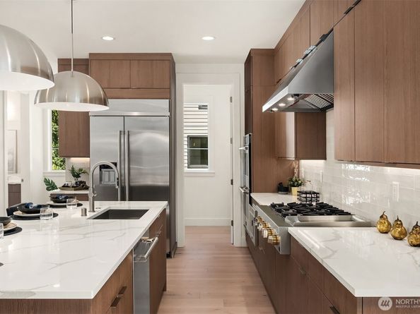 14859 Site 9 NE 2nd Court, Bellevue WA 98007