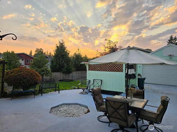 15404 Meadow Road, Lynnwood WA 98087