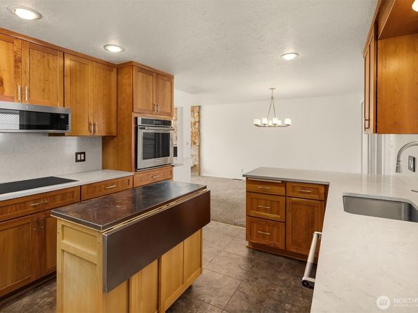 2352 N 192nd Street, Shoreline WA 98133