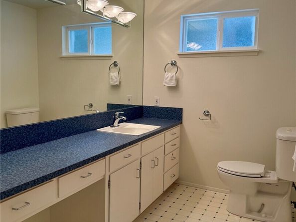 2352 N 192nd Street, Shoreline WA 98133
