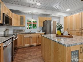 14530 262nd Avenue SE, Issaquah WA 98027