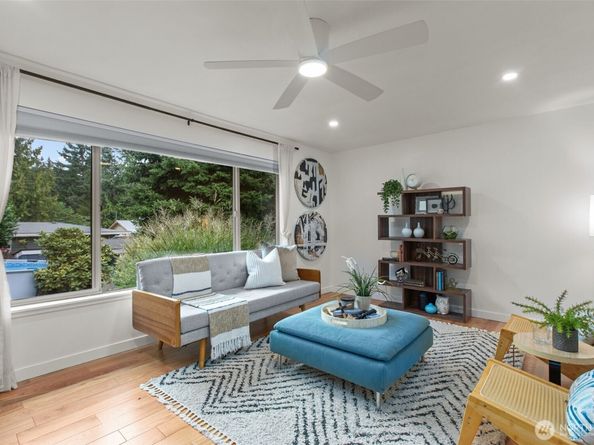 14205 143rd Avenue SE, Renton WA 98059