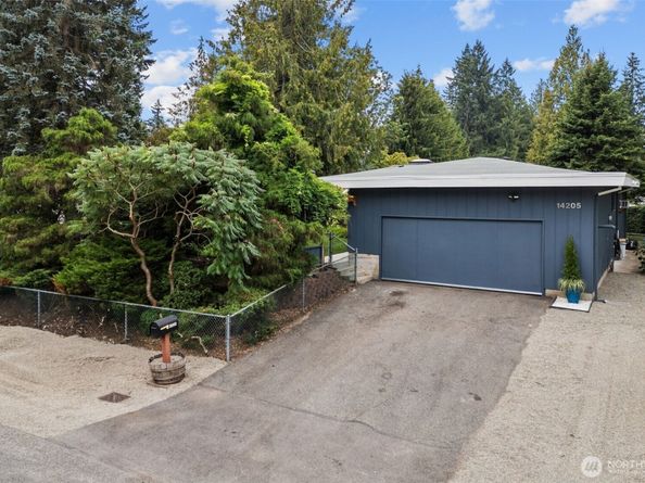 14205 143rd Avenue SE, Renton WA 98059