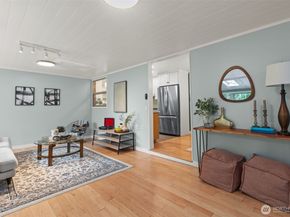 14205 143rd Avenue SE, Renton WA 98059