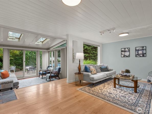 14205 143rd Avenue SE, Renton WA 98059