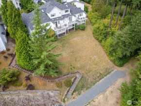 15606 134th Place NE 18B, Woodinville WA 98072