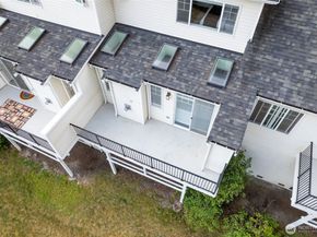 15606 134th Place NE 18B, Woodinville WA 98072