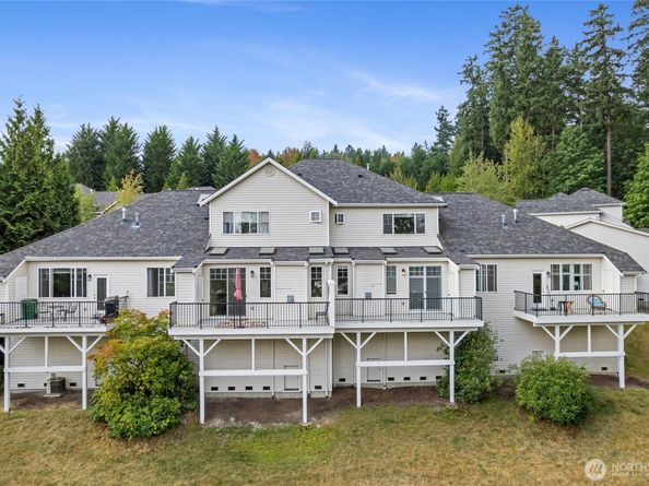 15606 134th Place NE 18B, Woodinville WA 98072