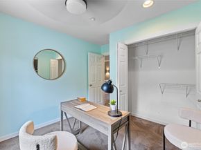 15606 134th Place NE 18B, Woodinville WA 98072