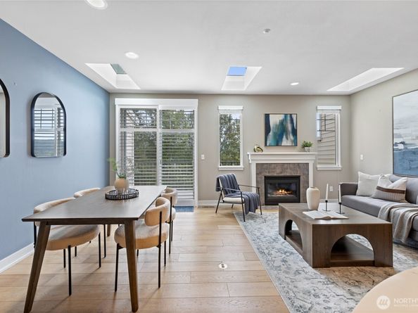 15606 134th Place NE 18B, Woodinville WA 98072