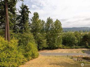 15606 134th Place NE 18B, Woodinville WA 98072