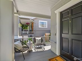 2531 1st Avenue N, Seattle WA 98109