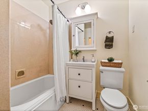 2531 1st Avenue N, Seattle WA 98109
