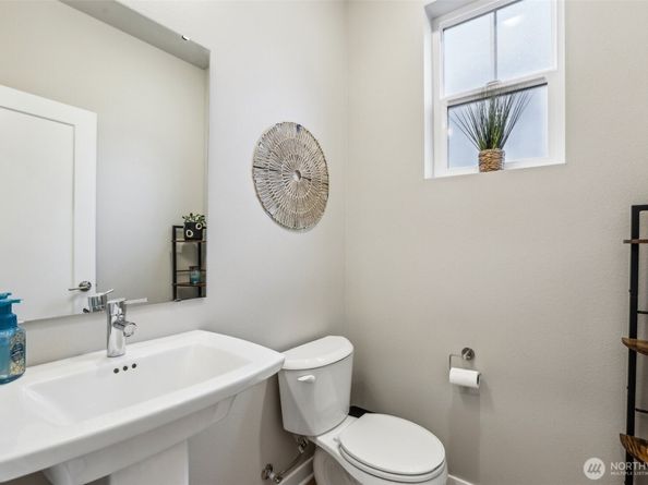 22924 80th Place W B, Edmonds WA 98026