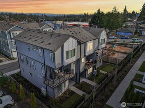 22924 80th Place W B, Edmonds WA 98026