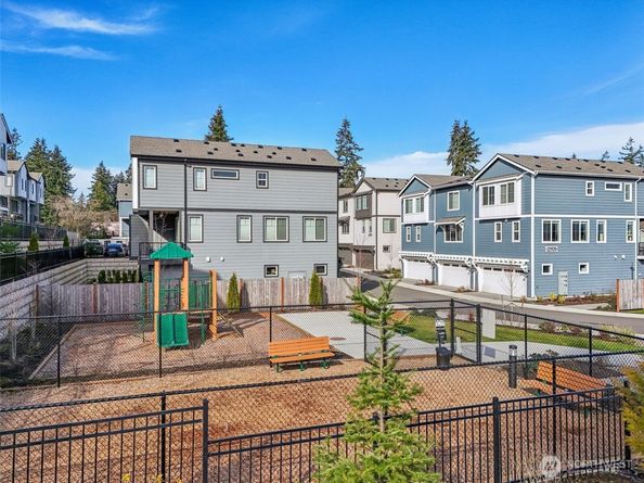 22924 80th Place W B, Edmonds WA 98026