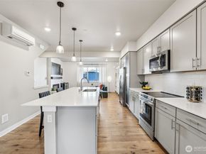22924 80th Place W B, Edmonds WA 98026
