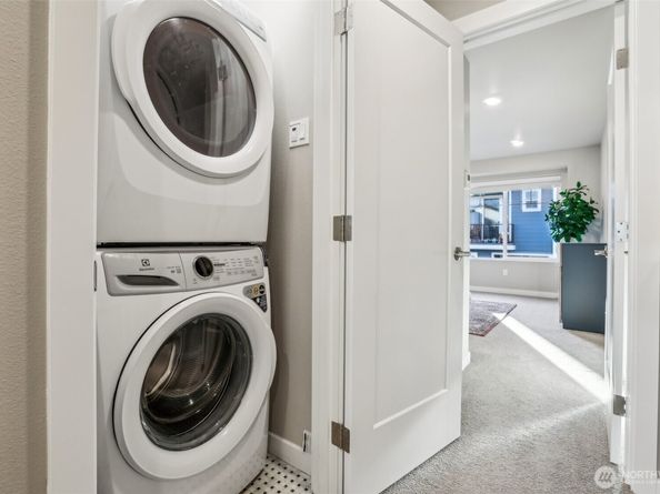 22924 80th Place W B, Edmonds WA 98026