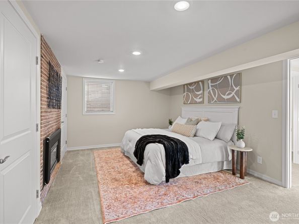 5625 SW Hanford Street, Seattle WA 98116
