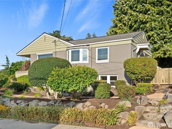 5625 SW Hanford Street, Seattle WA 98116