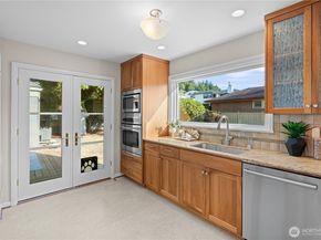 5625 SW Hanford Street, Seattle WA 98116