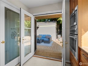 5625 SW Hanford Street, Seattle WA 98116