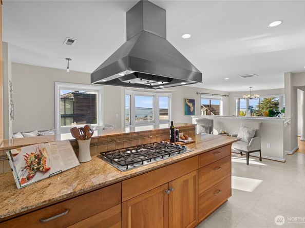 5625 SW Hanford Street, Seattle WA 98116