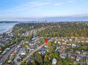5625 SW Hanford Street, Seattle WA 98116