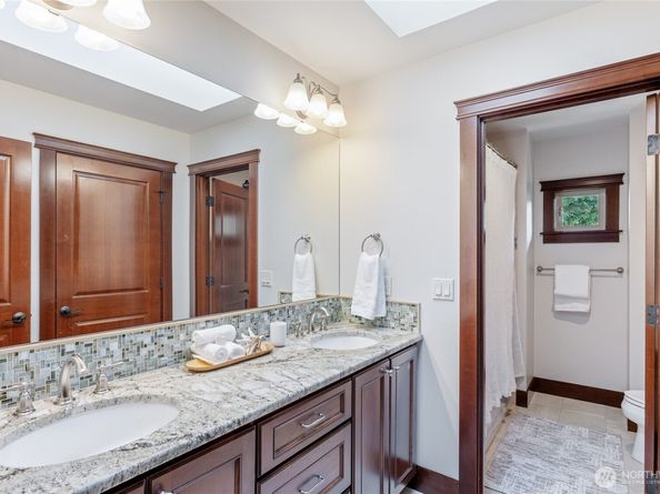 10823 NE 108th Street, Kirkland WA 98033