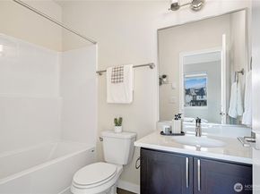 956 6th WALK NE, Issaquah WA 98029