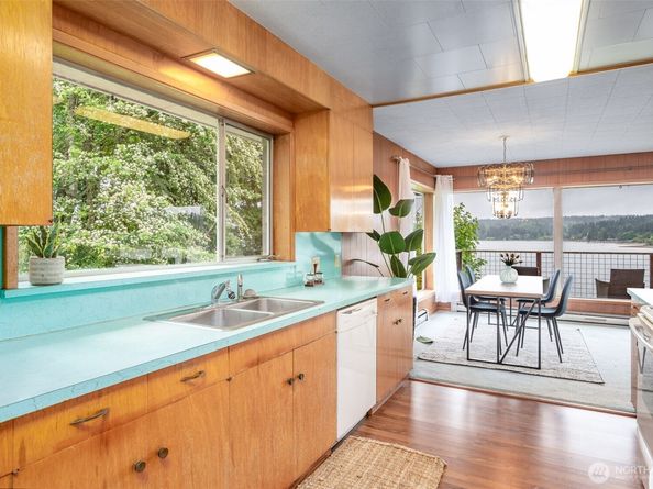 22617 Kingsbury Road SW, Vashon WA 98070