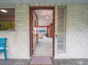 22617 Kingsbury Road SW, Vashon WA 98070