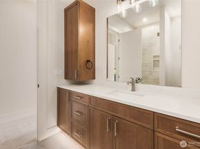 19770 244th Avenue NE, Woodinville WA 98077
