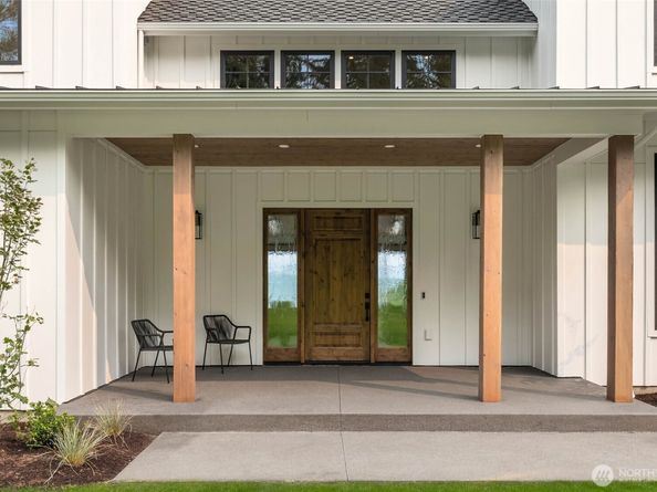 19770 244th Avenue NE, Woodinville WA 98077