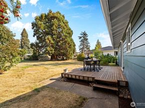 16014 16th Avenue SW, Burien WA 98166