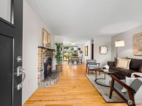 16014 16th Avenue SW, Burien WA 98166