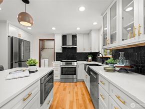 16014 16th Avenue SW, Burien WA 98166