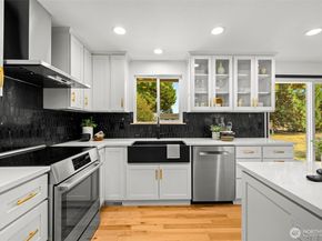 16014 16th Avenue SW, Burien WA 98166