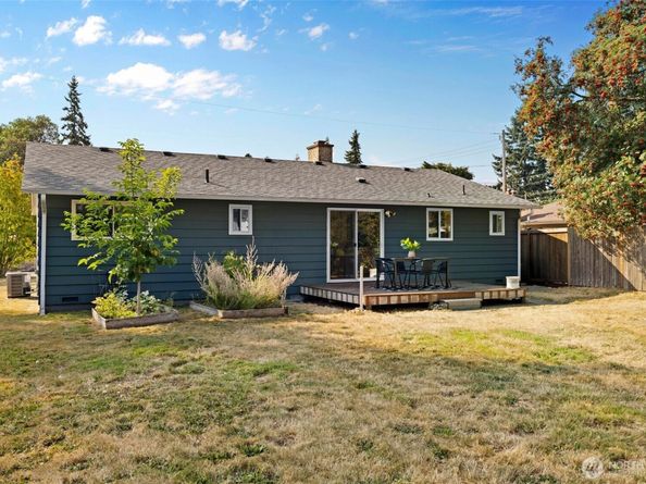 16014 16th Avenue SW, Burien WA 98166